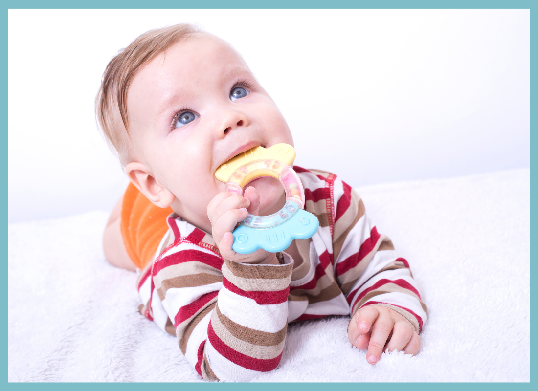 Silikoninis ar medinis kramtukus Privalumai ir trūkumai. Silikoniniai kramtukai. Babyland.lt